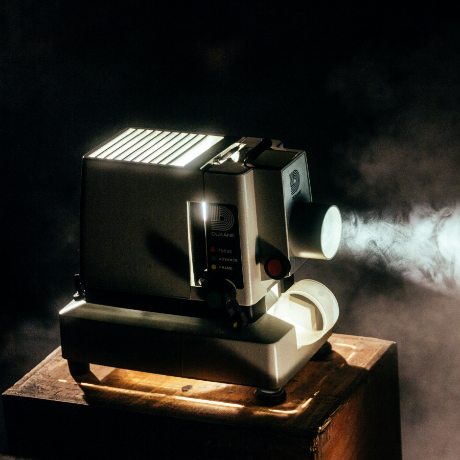 무더운 여름, 달뜨거나 가라앉거나