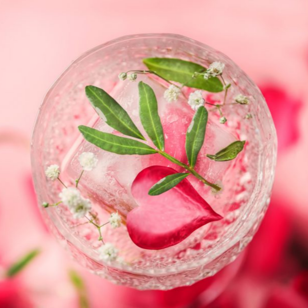 핑크 진(Pink Gin)을 아시나요?